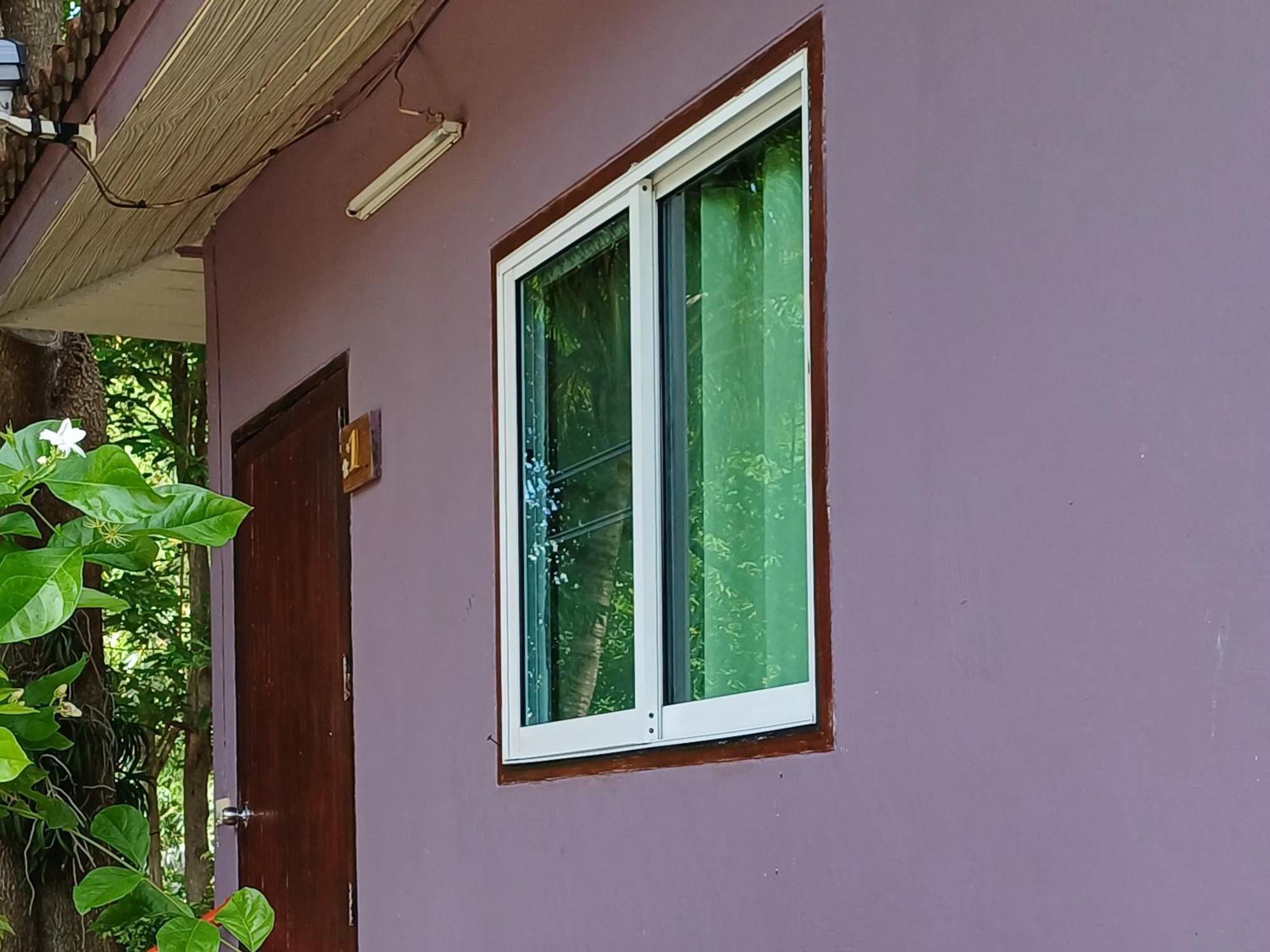 Blue Mountain Resort Sai Yok Habitación foto