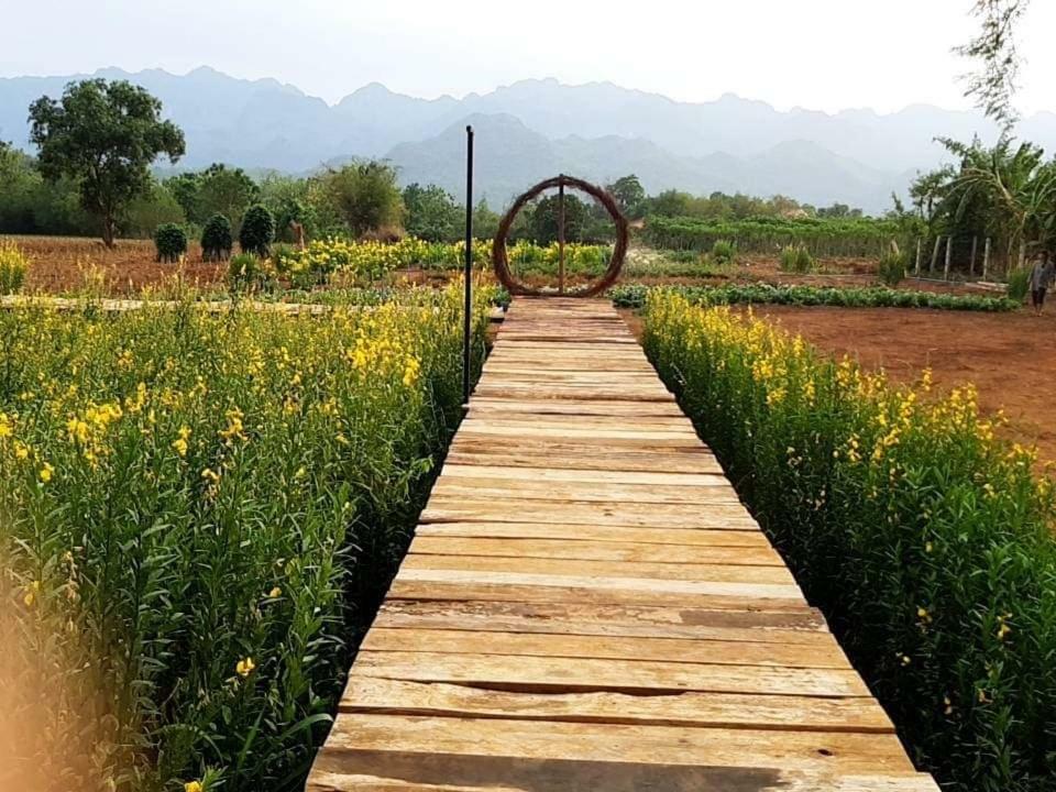 Blue Mountain Resort Sai Yok Exterior foto